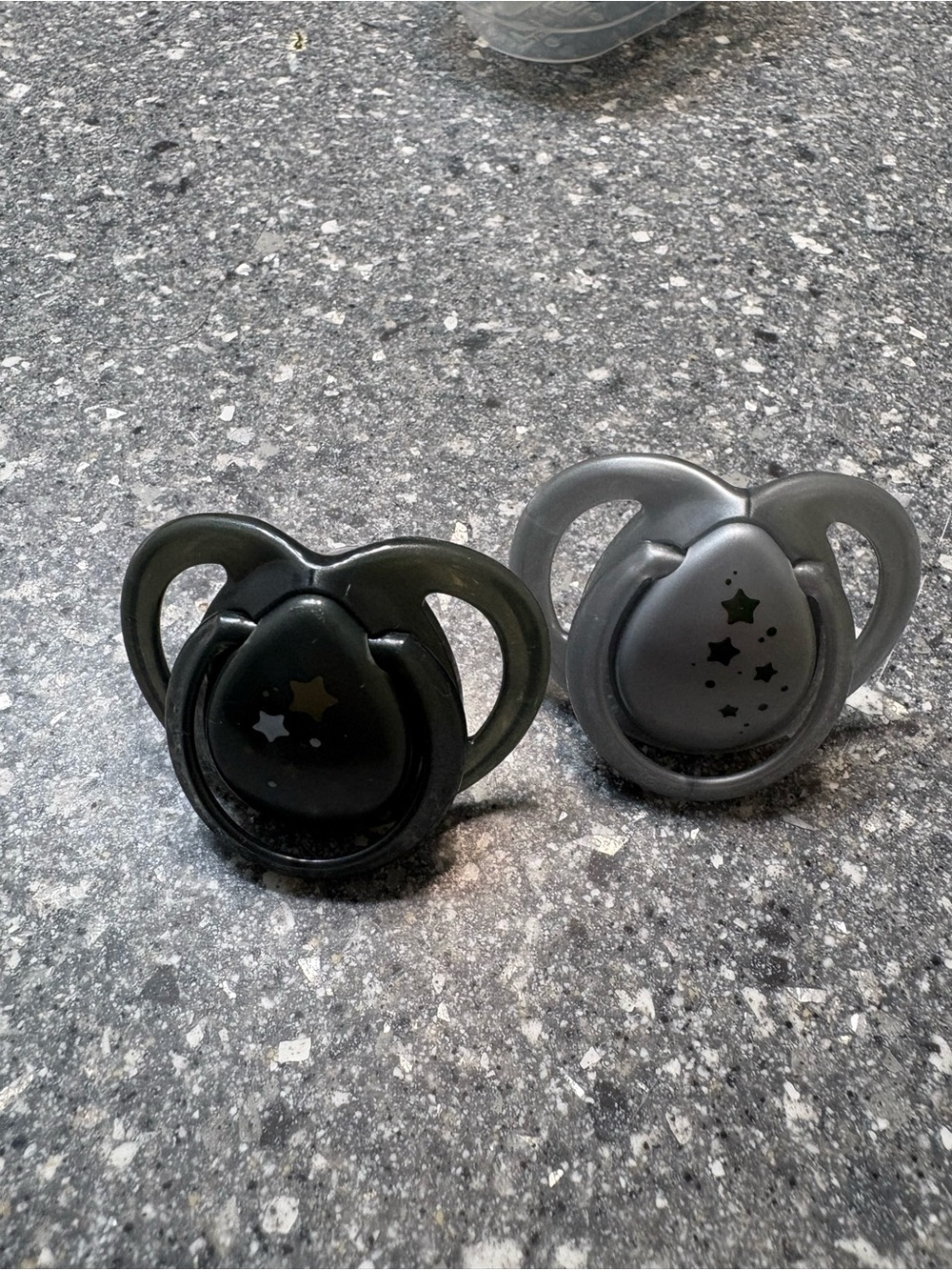 Set of 2 Tommie Tippee Pacifiers